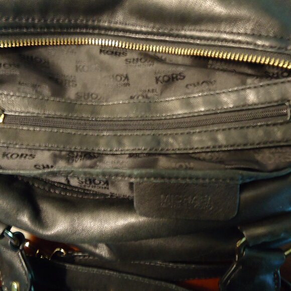 Michael Kors Shoulder Handbag - Picture 7 of 10